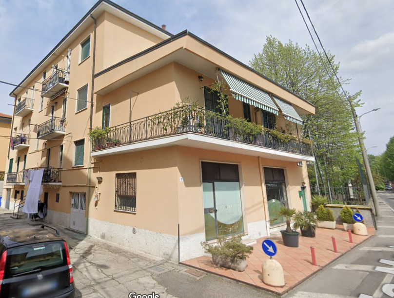 Peschiera B.(MI), via Madonna di Caravaggio, 11